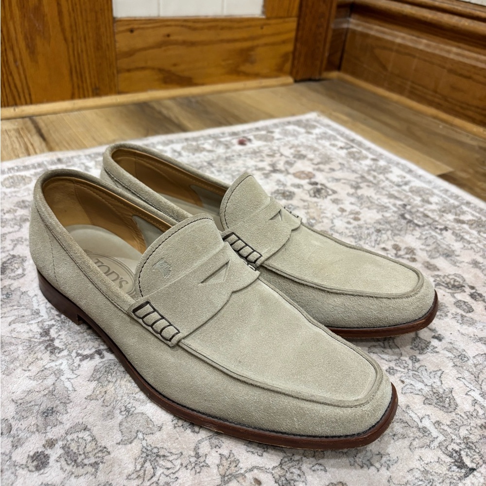 Tod’s Men’s Suede Loafers size 8
